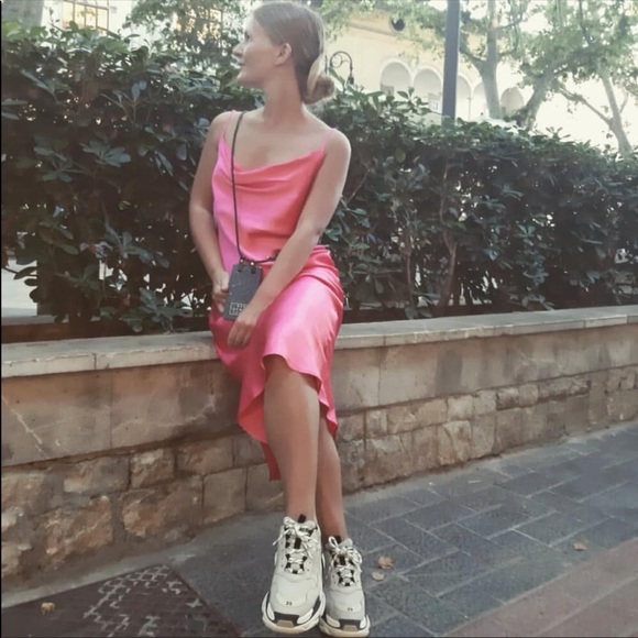 Zara pink satin slip dress - Picture 7 of 13